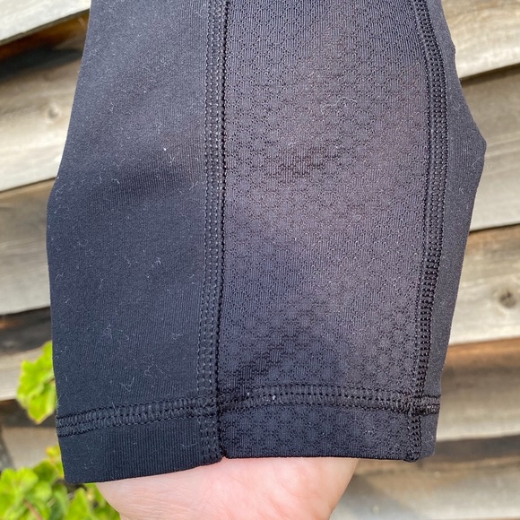 Roxy mesh panel copped yoga pants - Picture 4 of 5